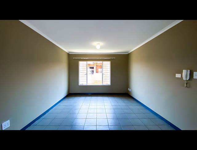 2 BEDROOM SECTIONAL TITLE FOR SALE IN KENLEAF